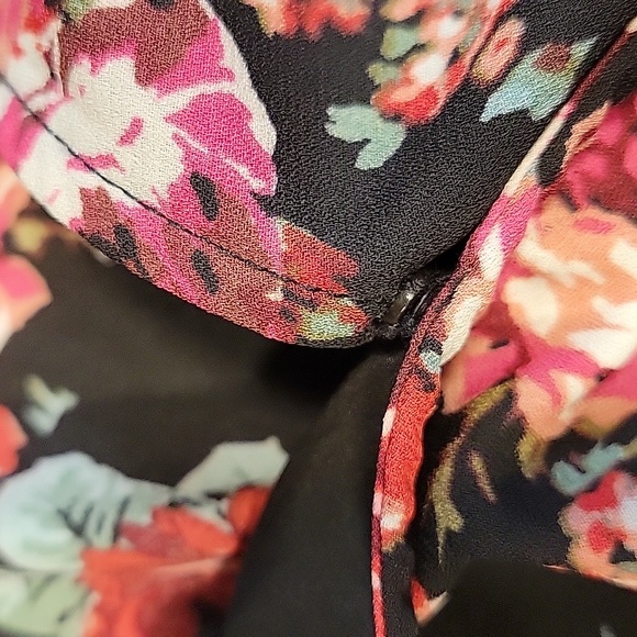 Cold shoulder halter dress - NWOT - Picture 11 of 13